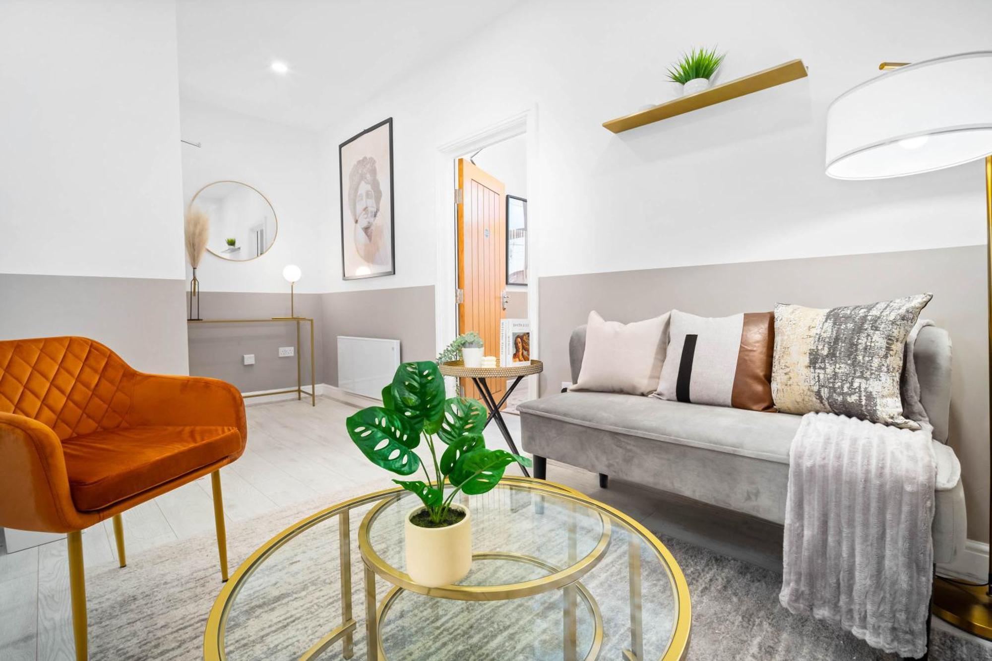 Luxury Apartment - Wifi - Smart Tv - Near City Centre - 2Mr برمنغهام الغرفة الصورة