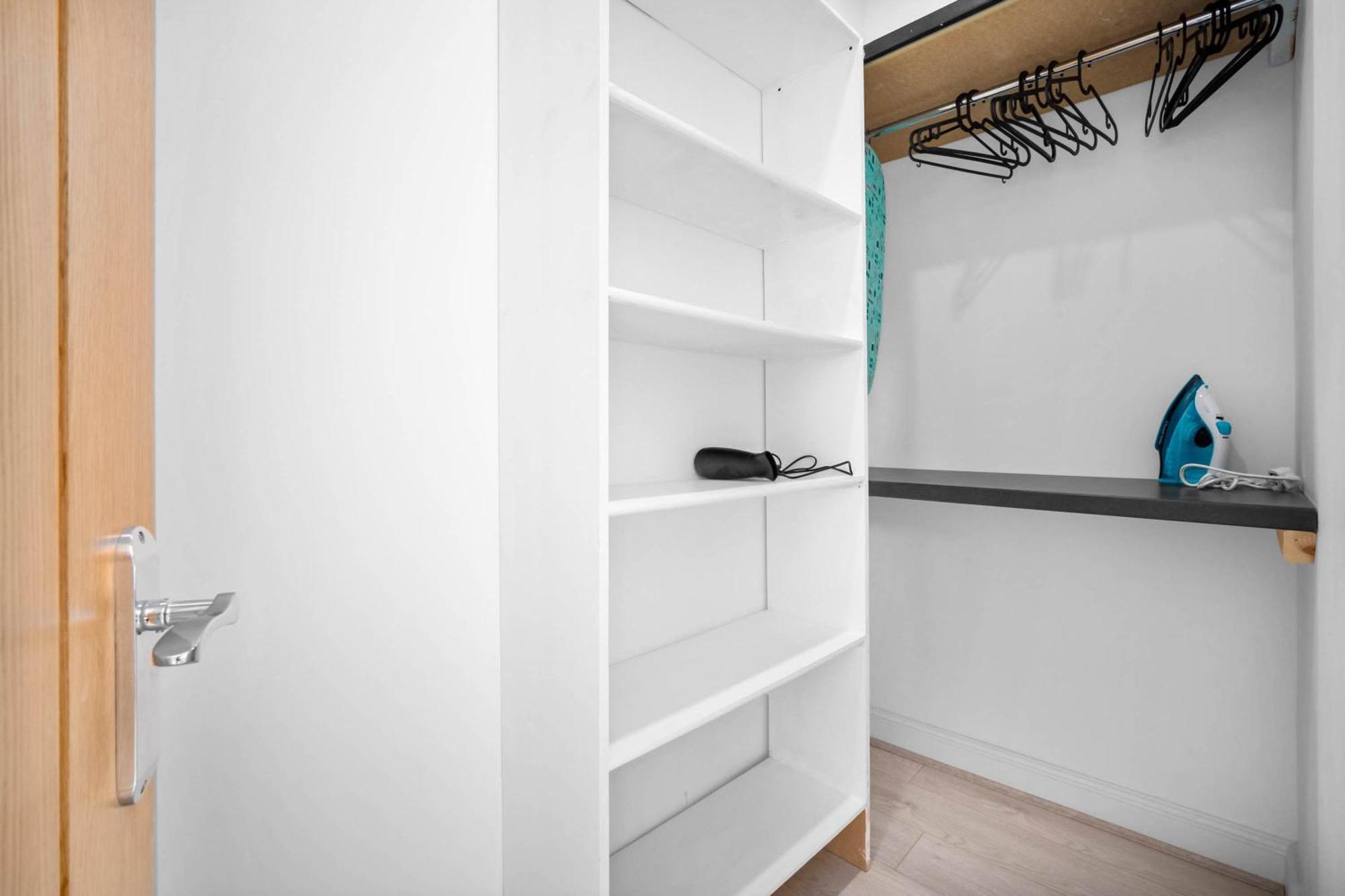Luxury Apartment - Wifi - Smart Tv - Near City Centre - 2Mr برمنغهام الغرفة الصورة